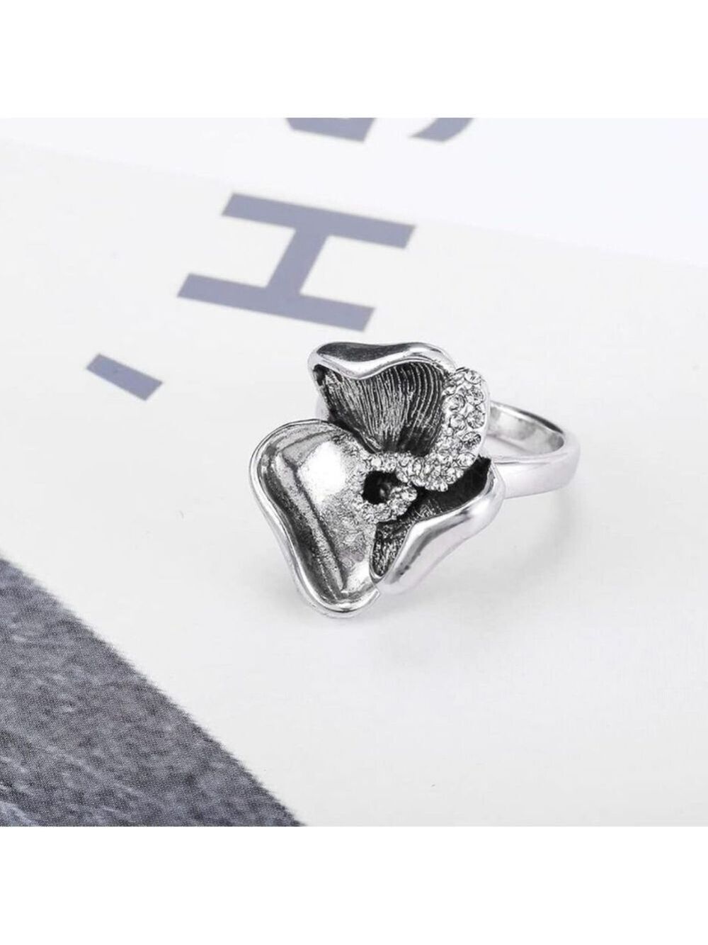 Silver Color Flower Ring - Picture 3 of 6